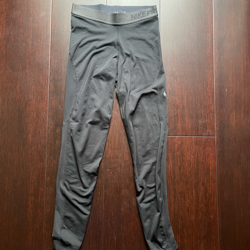 Nike Pro Dri-Fit leggings. Great condition. Don’t fit anymore.